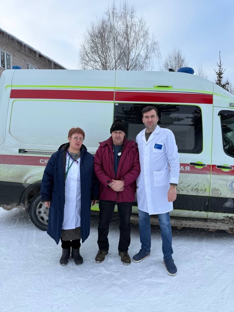 Благодарим героев в белых халатах!